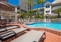 Surfers Tradewinds 11 1