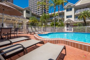 Surfers Tradewinds 11 1